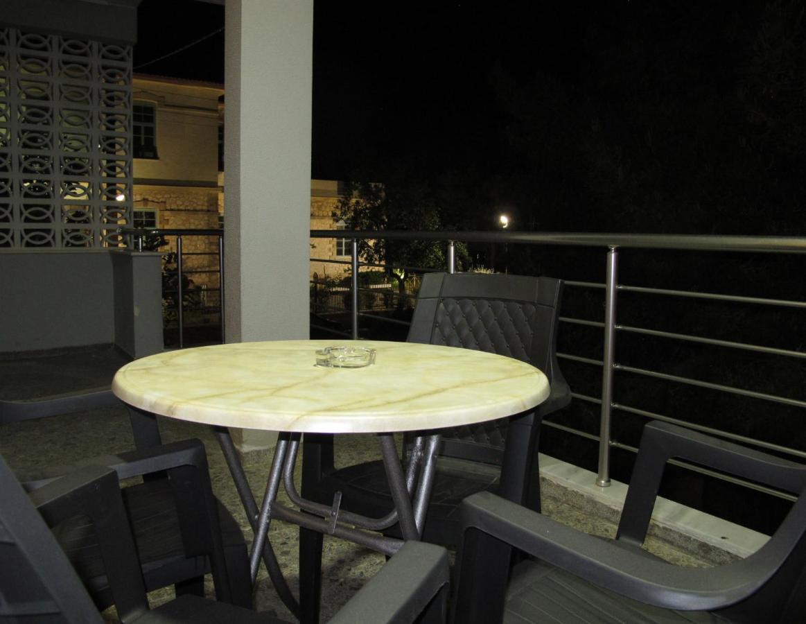 Mousses Apartment Spata  Luaran gambar